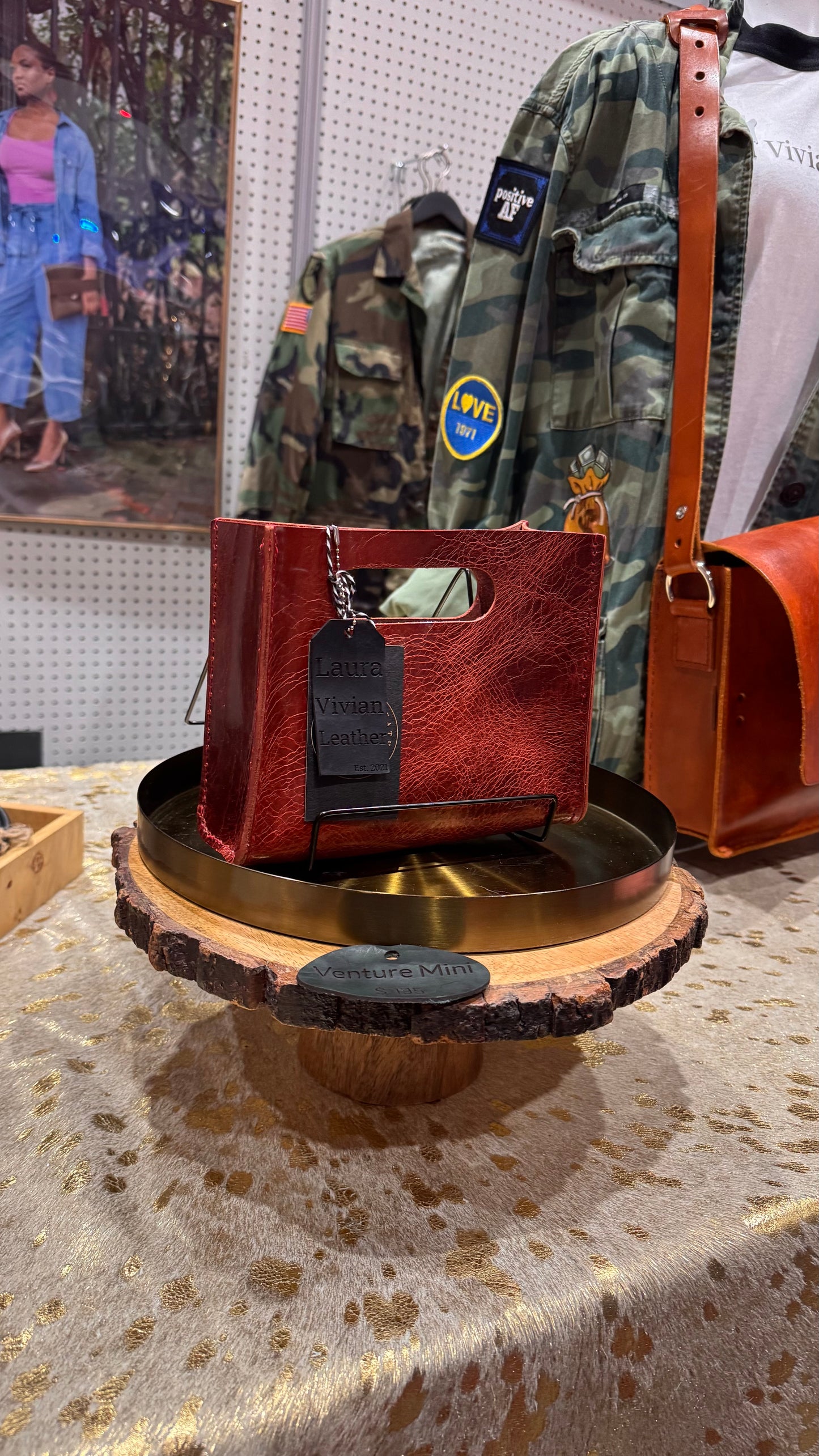 Venture Mini Clutch