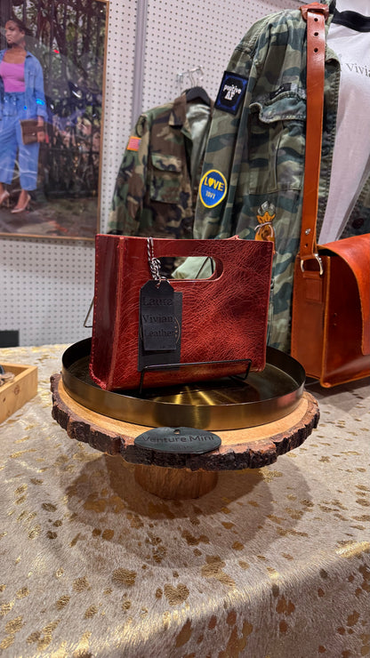 Venture Mini Clutch