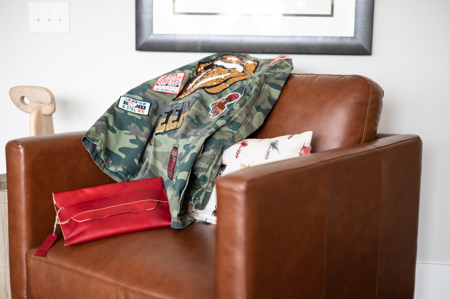 The Mae Clutch Solids