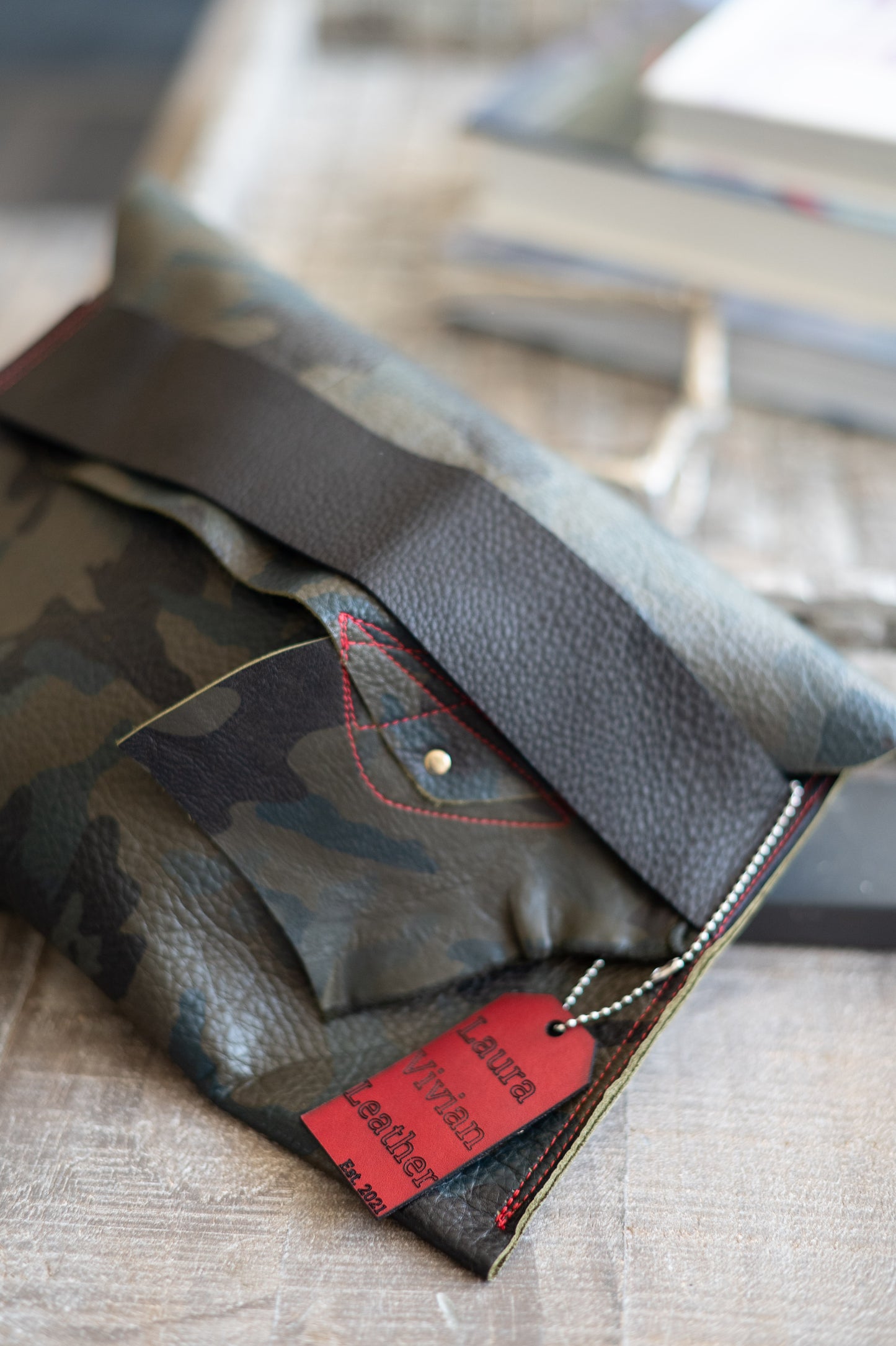 The Mae Clutch Solids