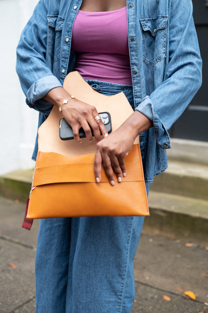 The Mae Clutch Solids