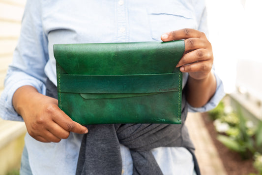 The Mae Midri Clutch